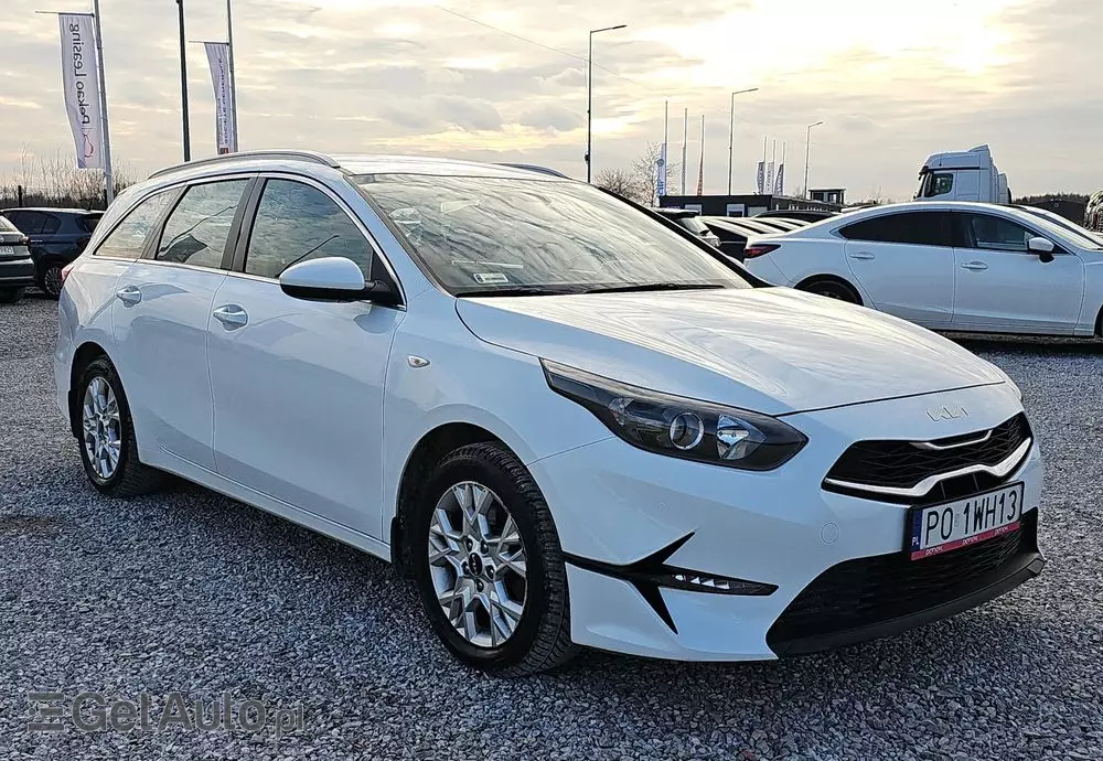 KIA Ceed 1.5 T-GDI M