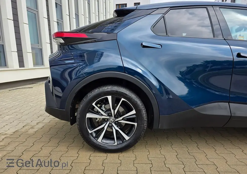 TOYOTA C-HR 2.0 Hybrid Dynamic Force Style