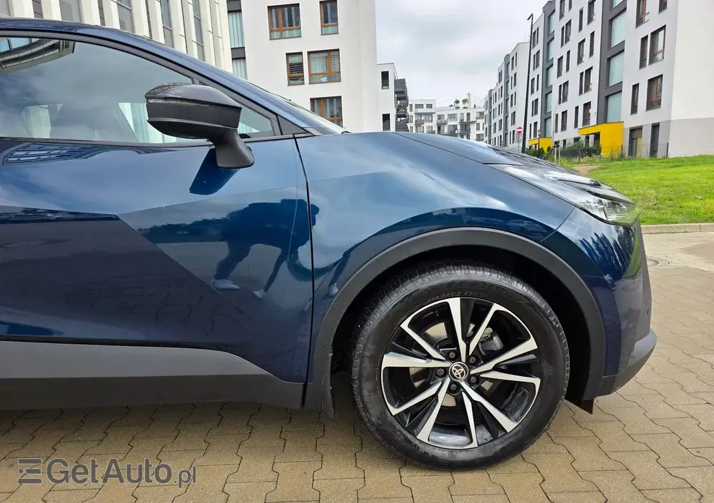 TOYOTA C-HR 2.0 Hybrid Dynamic Force Style