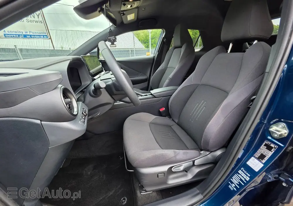 TOYOTA C-HR 2.0 Hybrid Dynamic Force Style