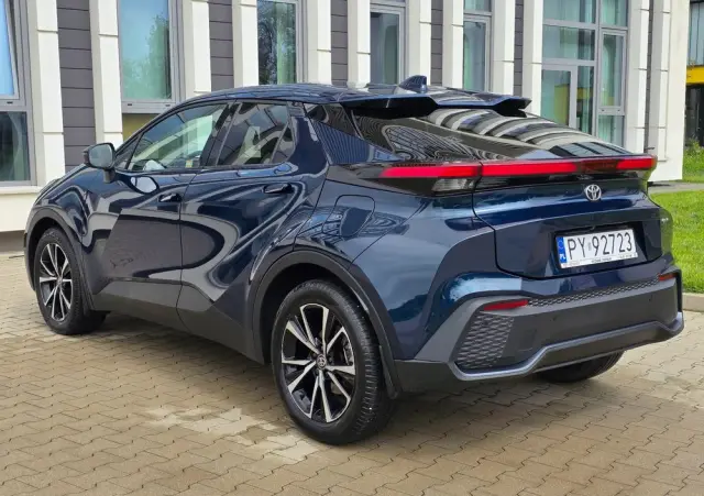 TOYOTA C-HR 2.0 Hybrid Dynamic Force Style