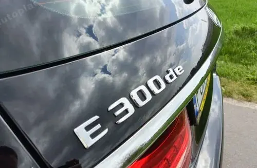 MERCEDES-BENZ 300 