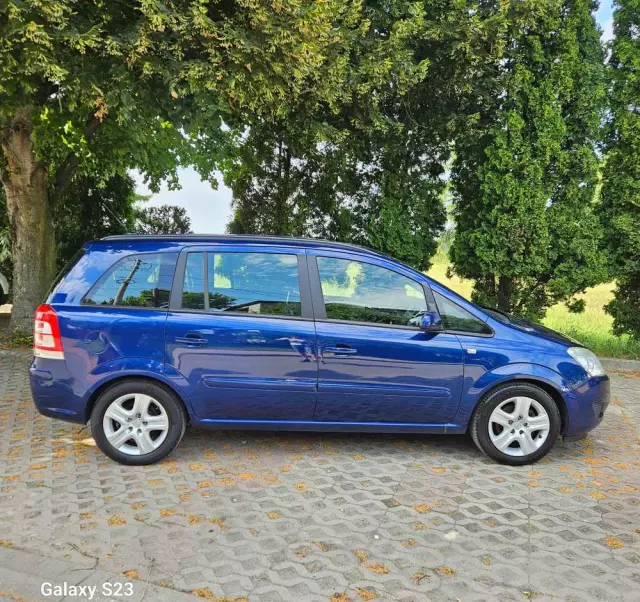 OPEL Zafira 1.6 Edition