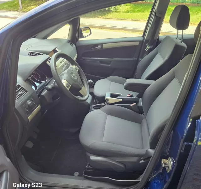 OPEL Zafira 1.6 Edition