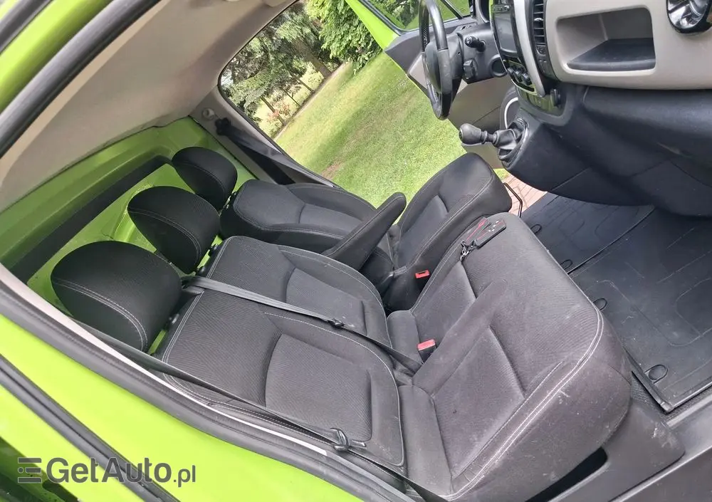 RENAULT Trafic 