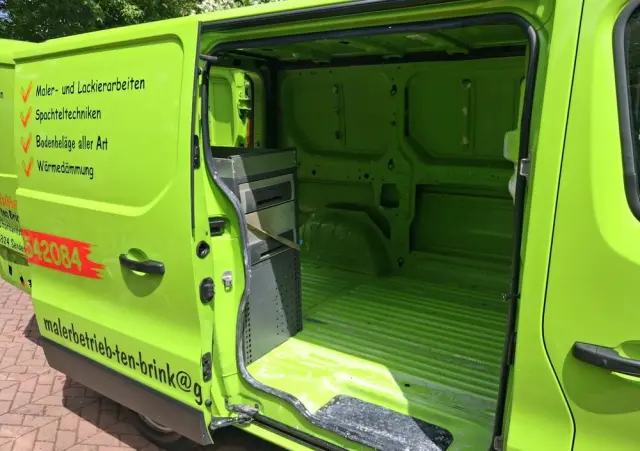 RENAULT Trafic 