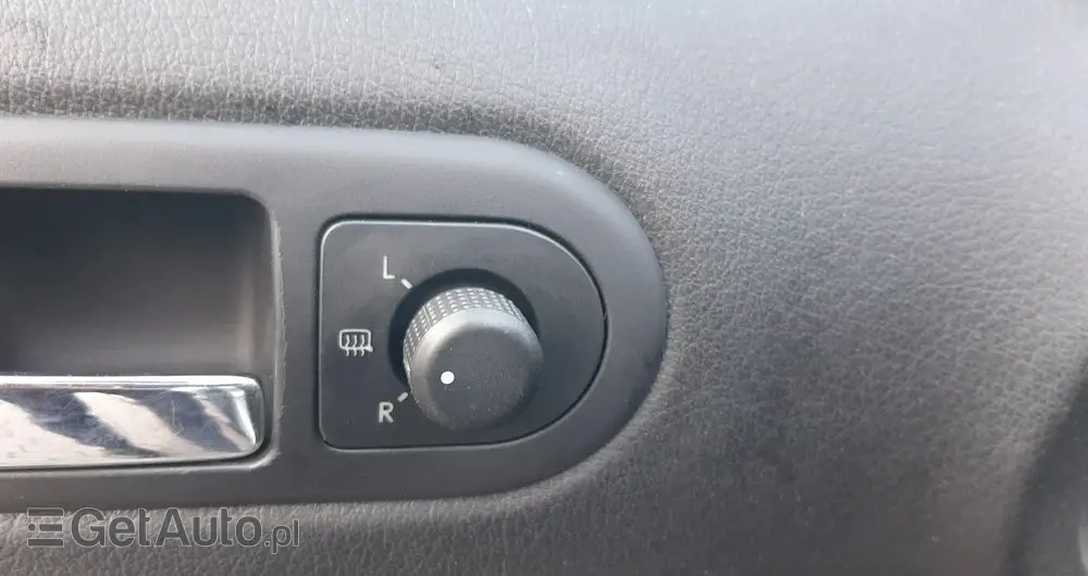 VOLKSWAGEN Passat 2.0