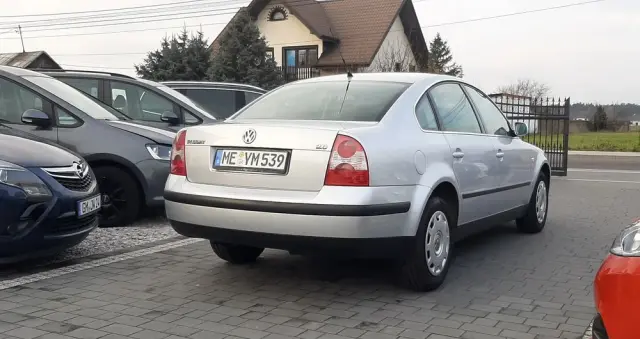 VOLKSWAGEN Passat 2.0