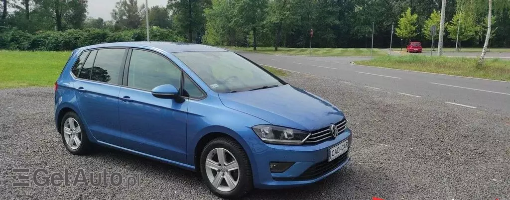 VOLKSWAGEN Golf Sportsvan 