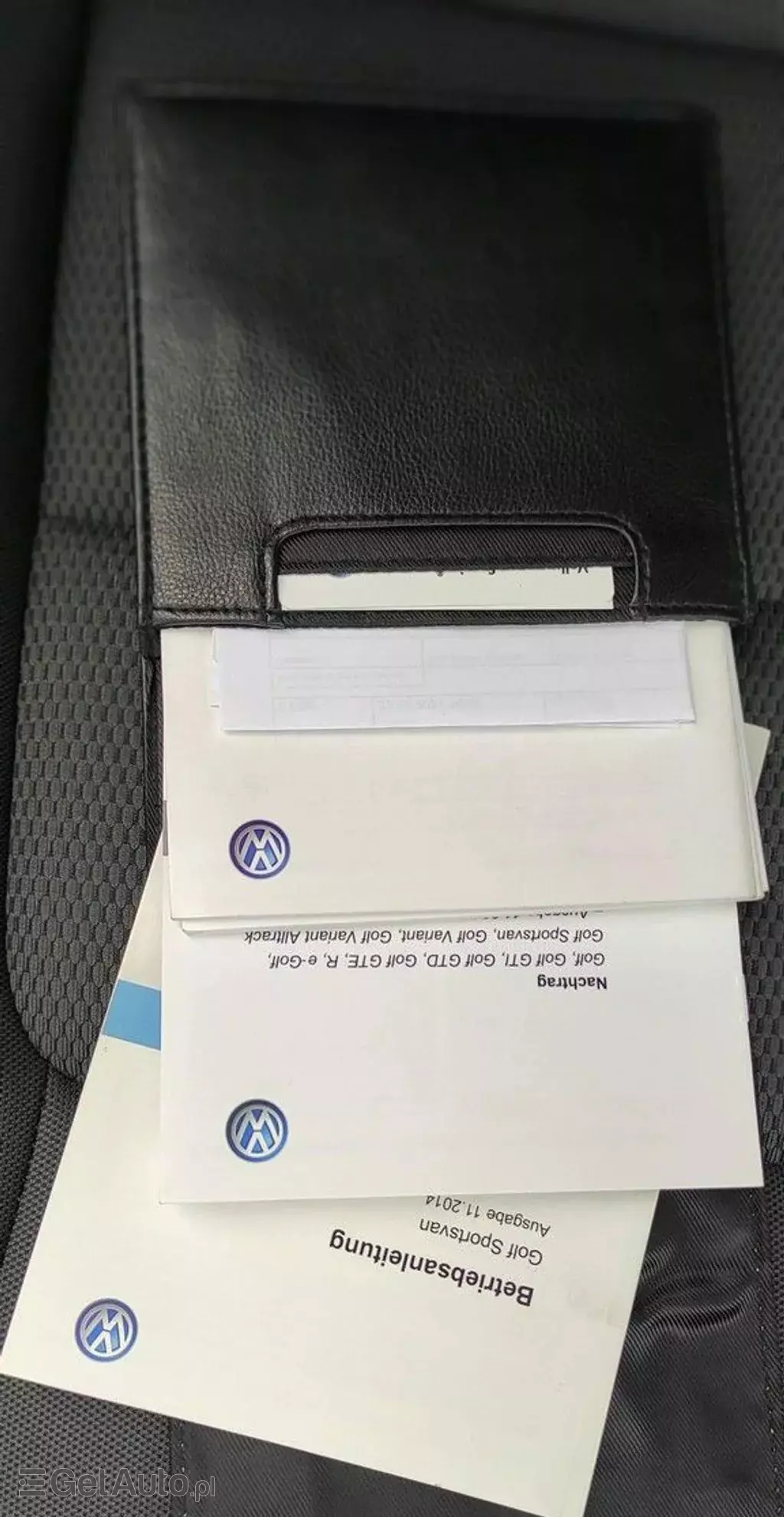 VOLKSWAGEN Golf Sportsvan 