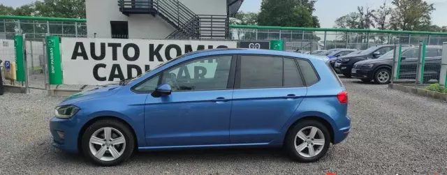VOLKSWAGEN Golf Sportsvan 