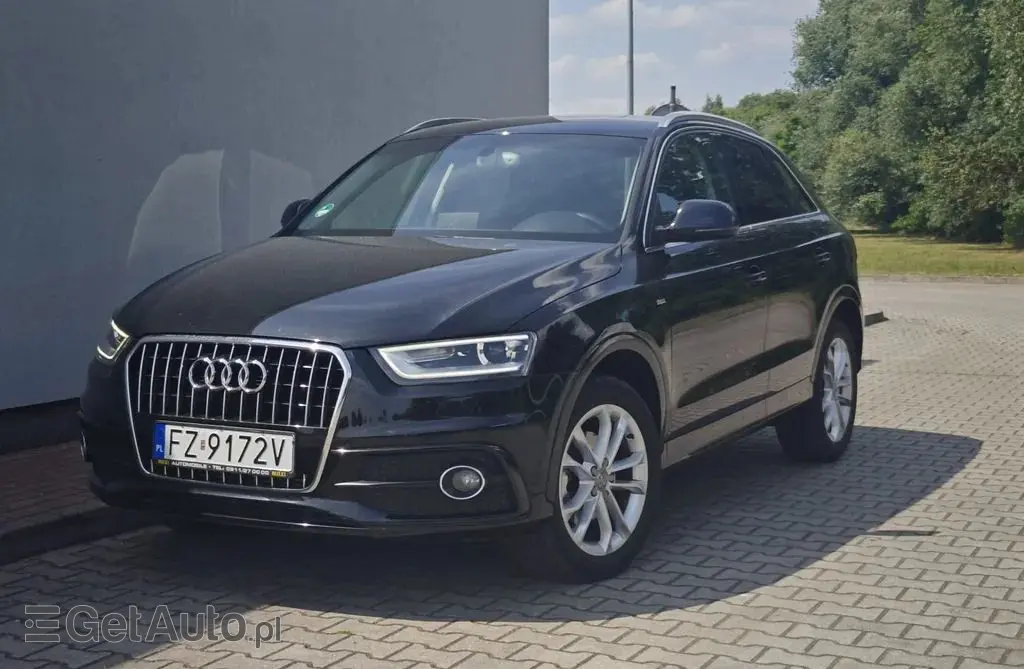 AUDI Q3 