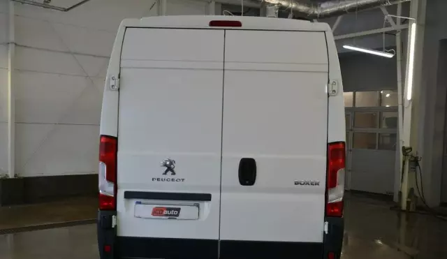 PEUGEOT Boxer 