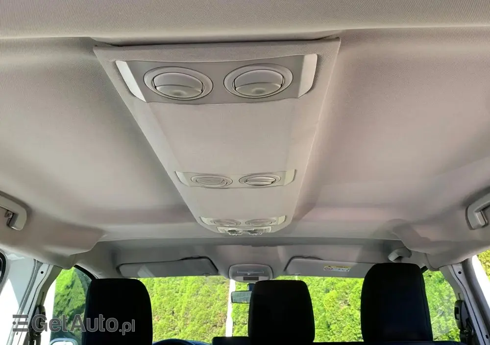 PEUGEOT Traveller 1.5 BlueHDi Long Business