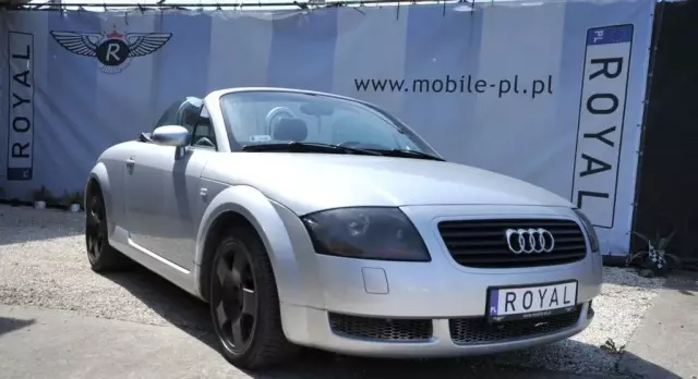 AUDI TT 