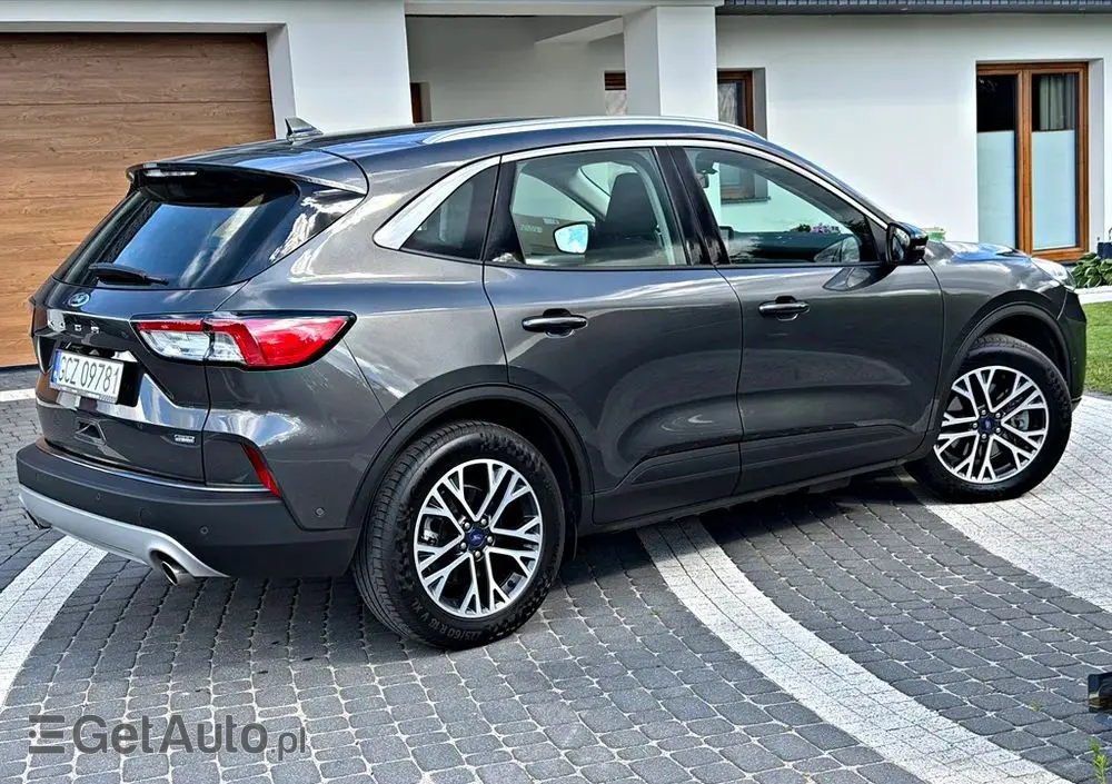 FORD Kuga 2.5 Duratec PHEV TITANIUM