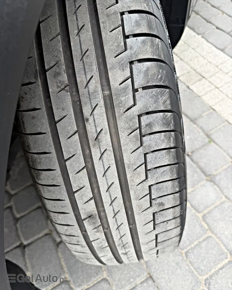 FORD Kuga 2.5 Duratec PHEV TITANIUM