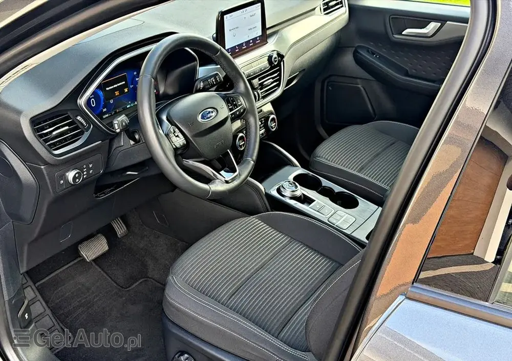 FORD Kuga 2.5 Duratec PHEV TITANIUM