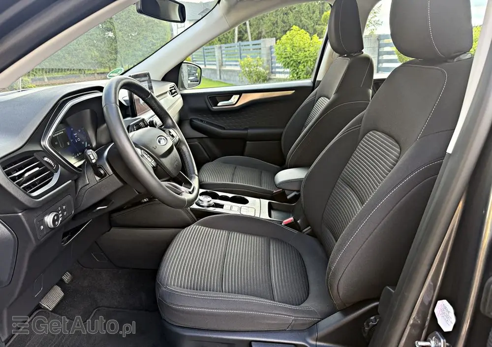 FORD Kuga 2.5 Duratec PHEV TITANIUM