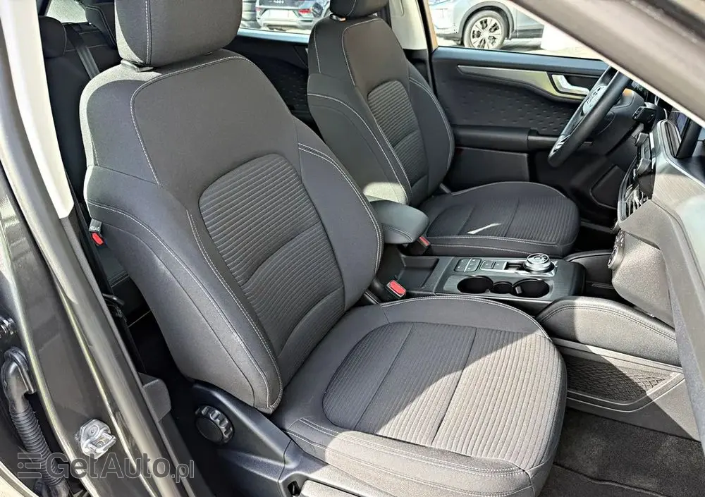 FORD Kuga 2.5 Duratec PHEV TITANIUM