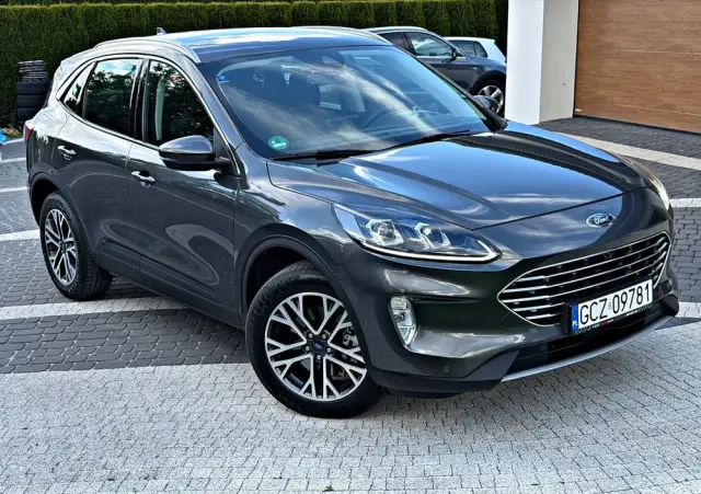 FORD Kuga 2.5 Duratec PHEV TITANIUM