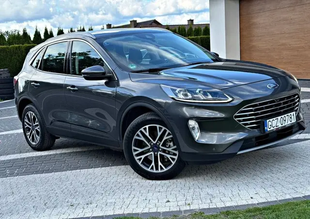 FORD Kuga 2.5 Duratec PHEV TITANIUM