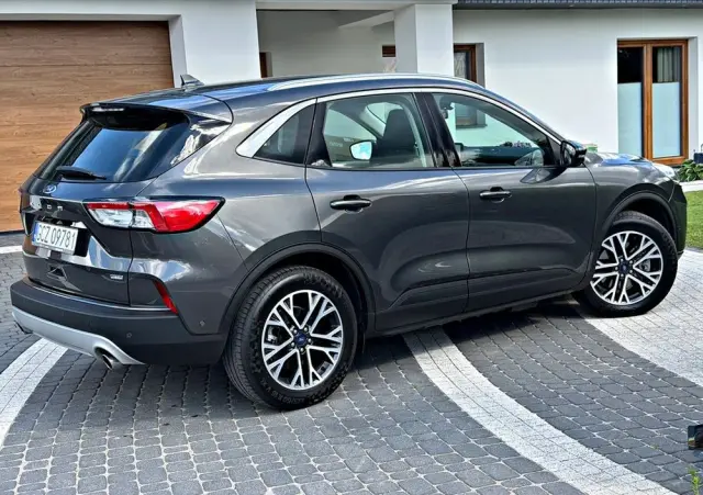 FORD Kuga 2.5 Duratec PHEV TITANIUM