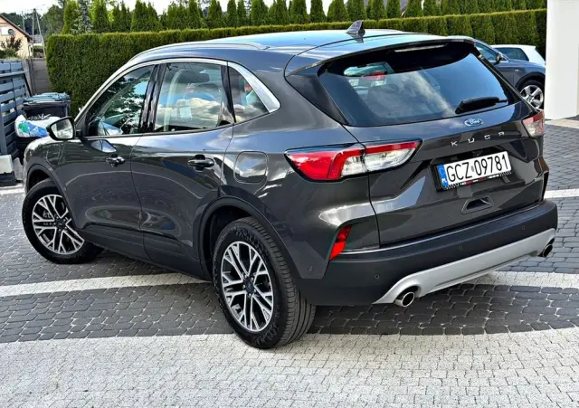 FORD Kuga 2.5 Duratec PHEV TITANIUM