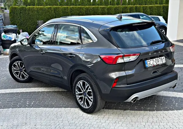 FORD Kuga 2.5 Duratec PHEV TITANIUM