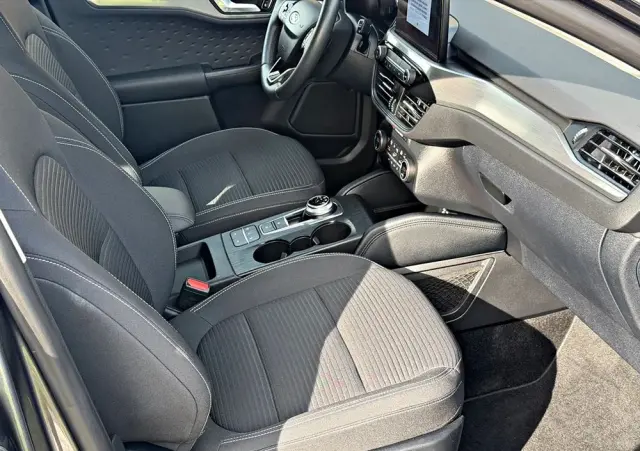 FORD Kuga 2.5 Duratec PHEV TITANIUM