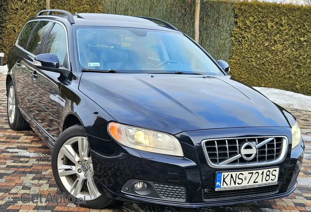 VOLVO V70 D5 Summum