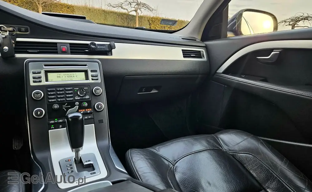 VOLVO V70 D5 Summum