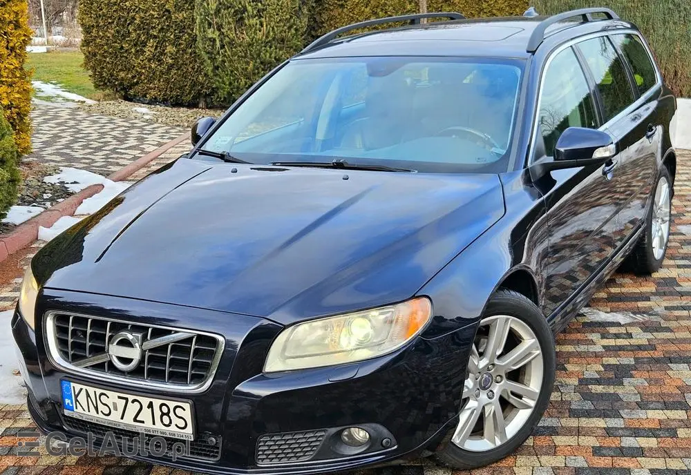 VOLVO V70 D5 Summum