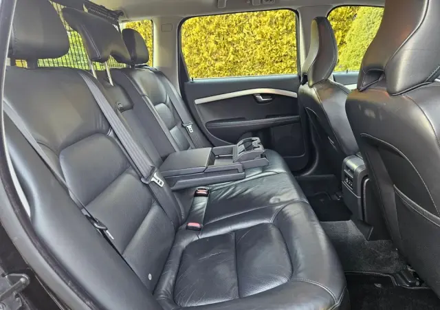 VOLVO V70 D5 Summum