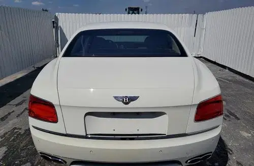 BENTLEY Flying Spur 
