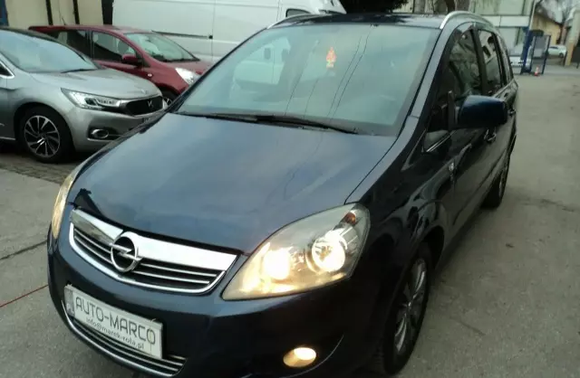 OPEL Zafira 