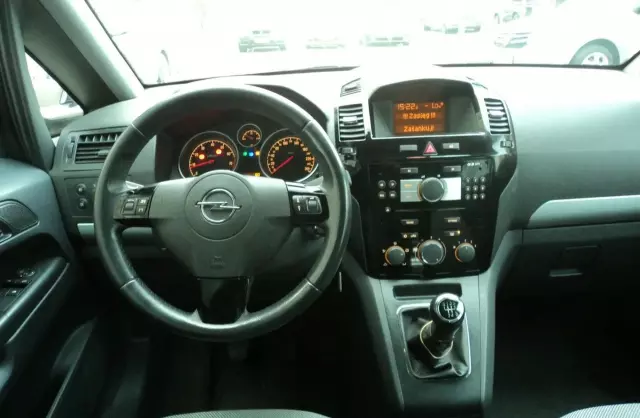 OPEL Zafira 
