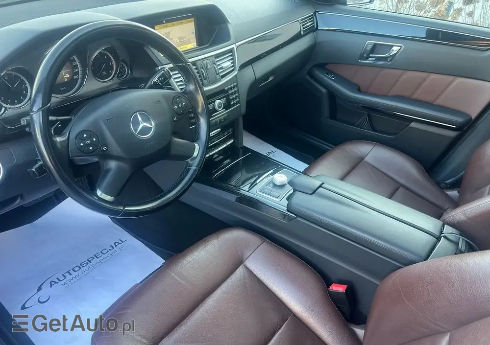 MERCEDES-BENZ Klasa E 350 CDI DPF 4Matic BlueEFFICIENCY 7G-TRONIC