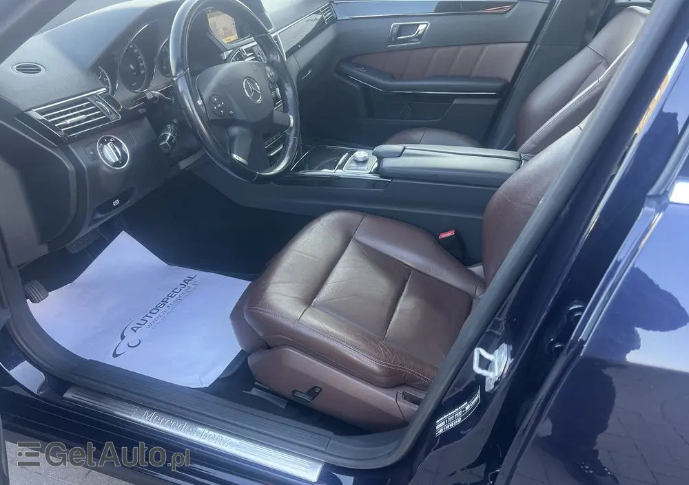 MERCEDES-BENZ Klasa E 350 CDI DPF 4Matic BlueEFFICIENCY 7G-TRONIC