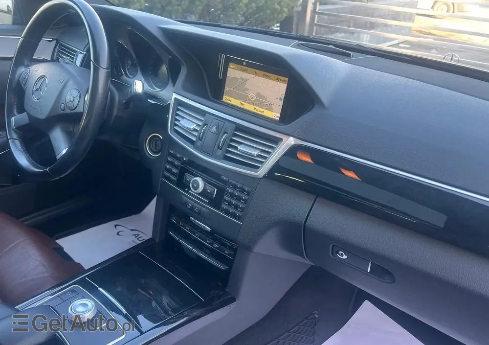MERCEDES-BENZ Klasa E 350 CDI DPF 4Matic BlueEFFICIENCY 7G-TRONIC