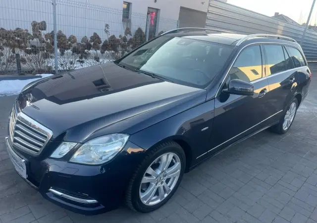 MERCEDES-BENZ Klasa E 350 CDI DPF 4Matic BlueEFFICIENCY 7G-TRONIC