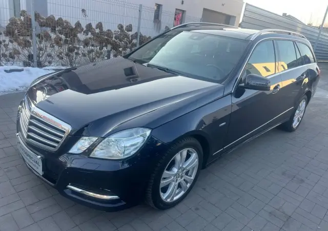 MERCEDES-BENZ Klasa E 350 CDI DPF 4Matic BlueEFFICIENCY 7G-TRONIC