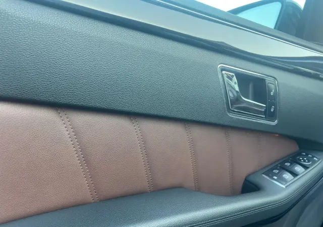 MERCEDES-BENZ Klasa E 350 CDI DPF 4Matic BlueEFFICIENCY 7G-TRONIC