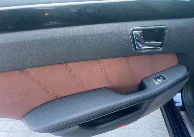 MERCEDES-BENZ Klasa E 350 CDI DPF 4Matic BlueEFFICIENCY 7G-TRONIC