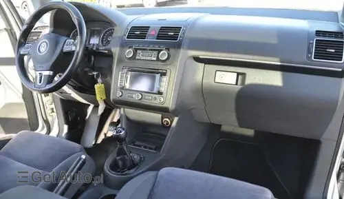 VOLKSWAGEN Touran 