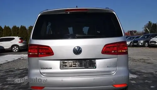 VOLKSWAGEN Touran 