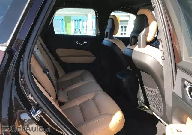 VOLVO XC 60 D5 AWD Inscription