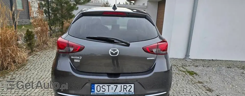 MAZDA 2 