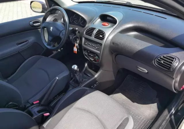 PEUGEOT 206 1.4 Happy