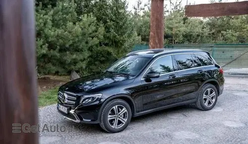 MERCEDES-BENZ GLC 